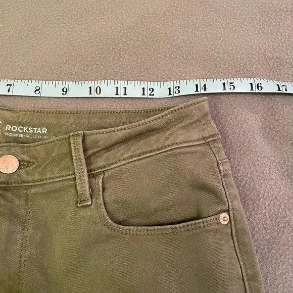 Old Navy Rockstar Mid-Rise Skinny Jeans. Olive Green. Size 10. - Picture 8 of 11